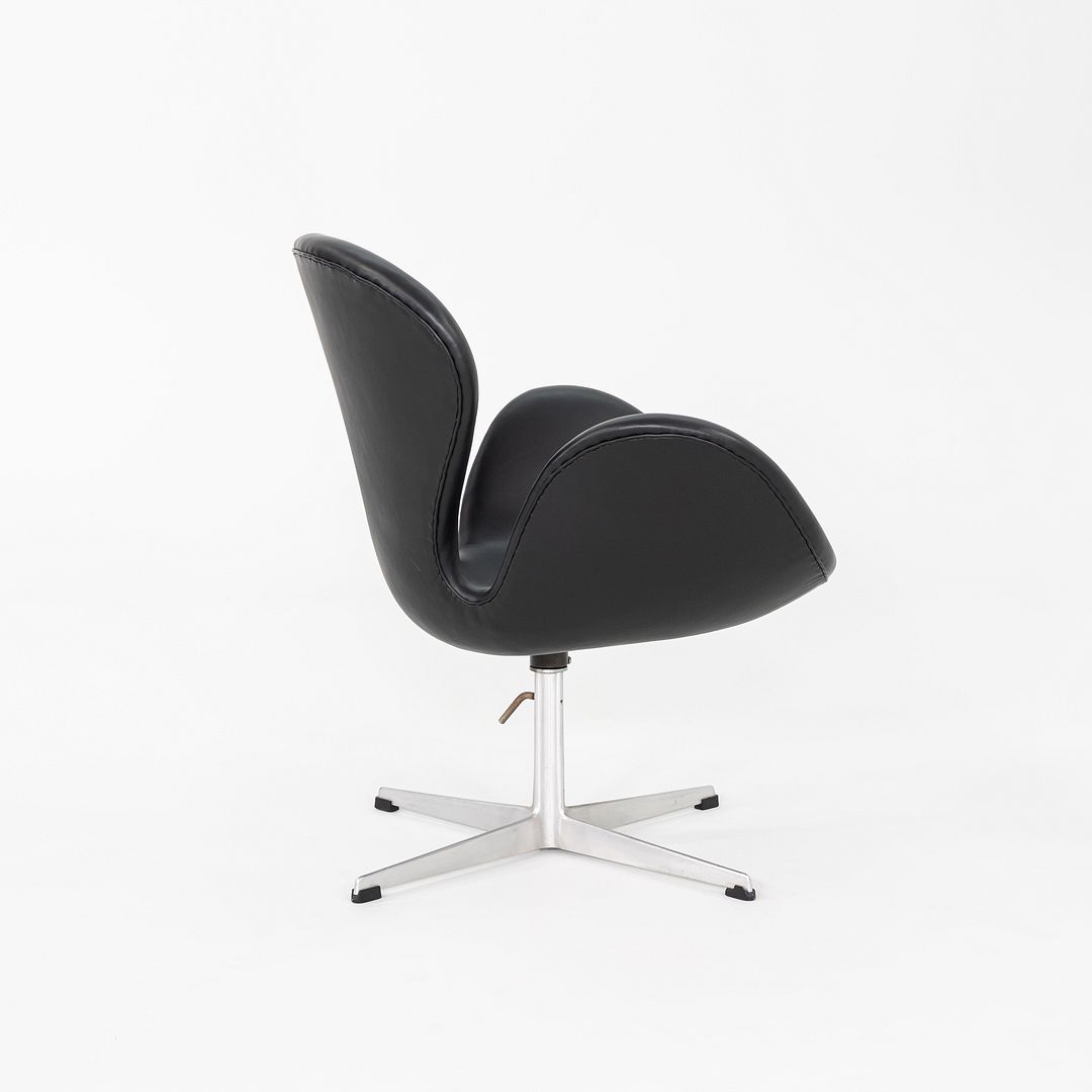 1960s Arne Jacobsen for Fritz Hansen Swan Chair in Black Leather 4x Available