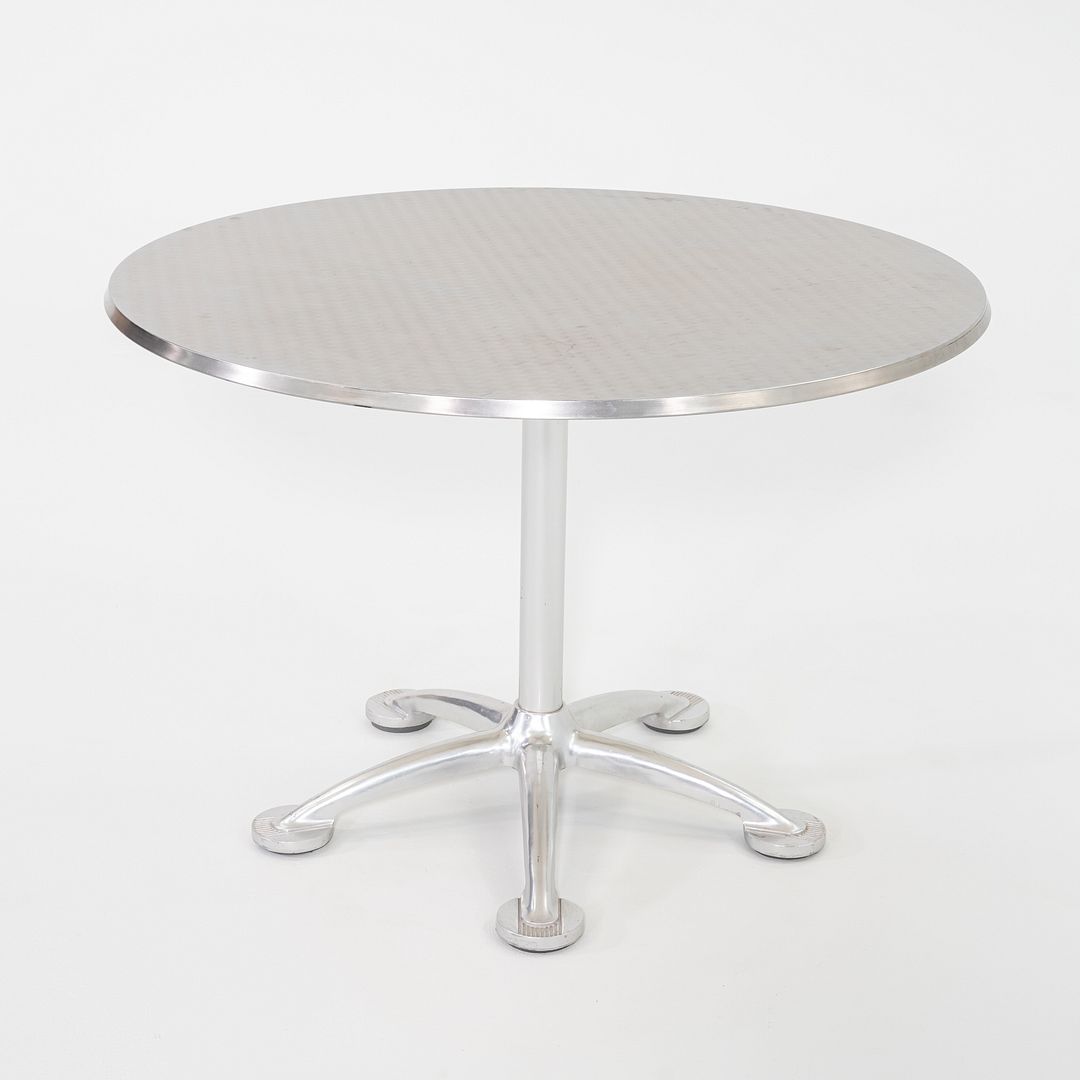 2000s Jorge Pensi for Knoll / Amat 3 Dining Table in Cast Aluminum 43 Inches