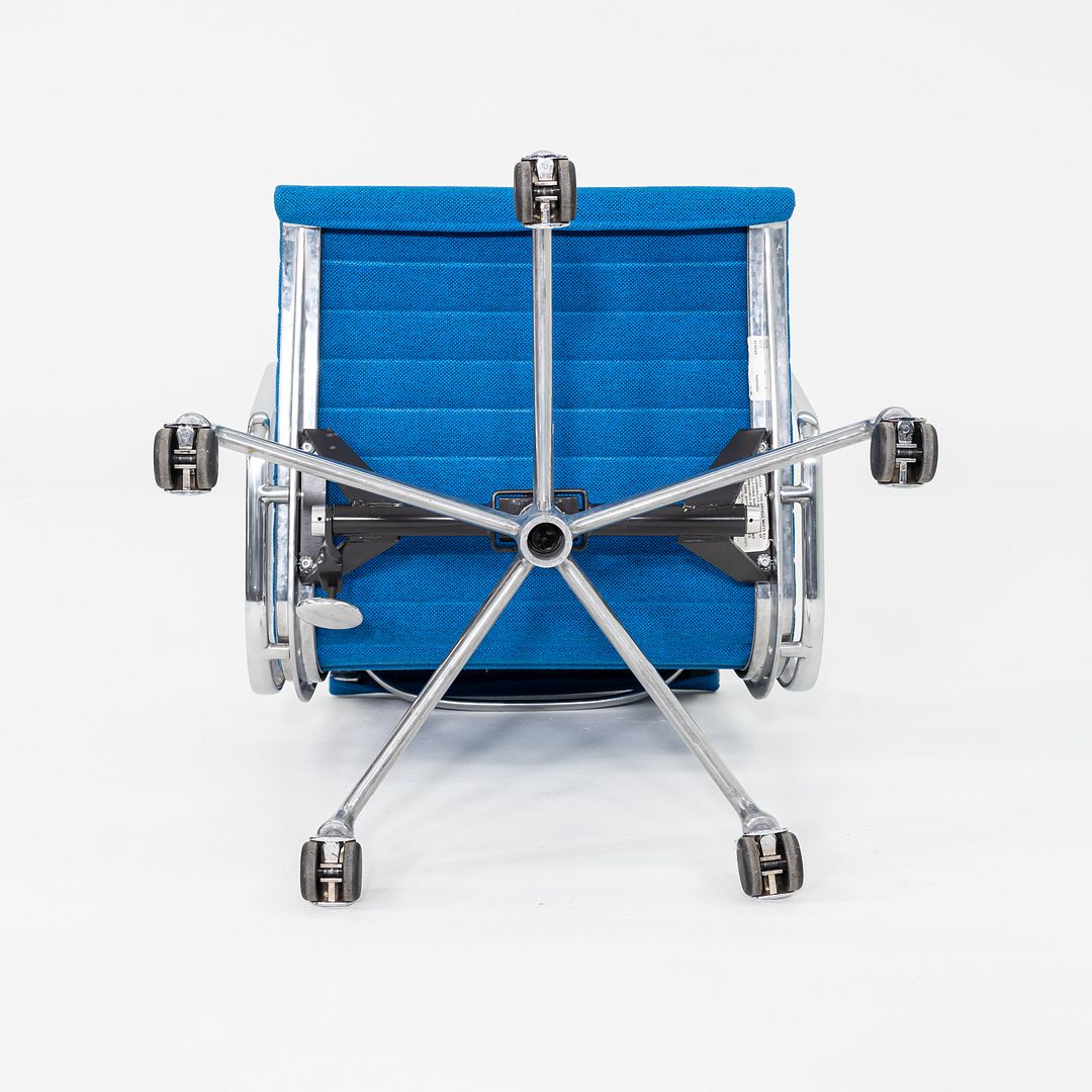 2003 Herman Miller Eames Aluminum Group Management Desk Chairs in Blue Fabric 17x Available