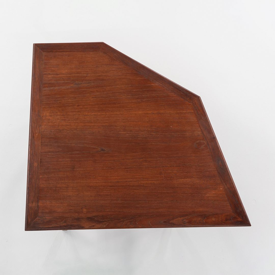 1960s Custom Danish Teak Corner End Side Table with Angular Design, 35x34x18.5