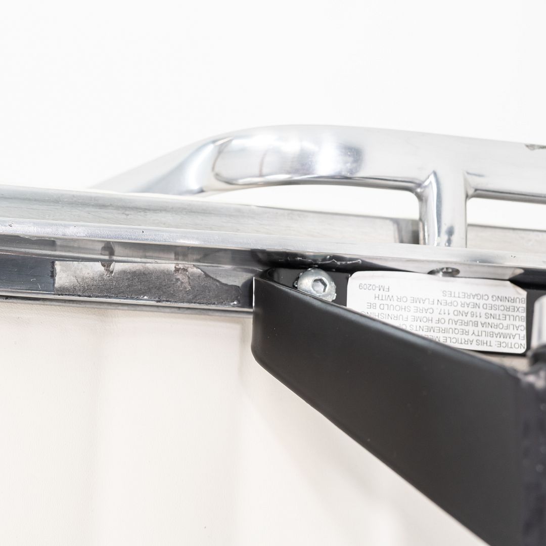 2020s Herman Miller Eames Aluminum Group Management Desk Chair in White Leather