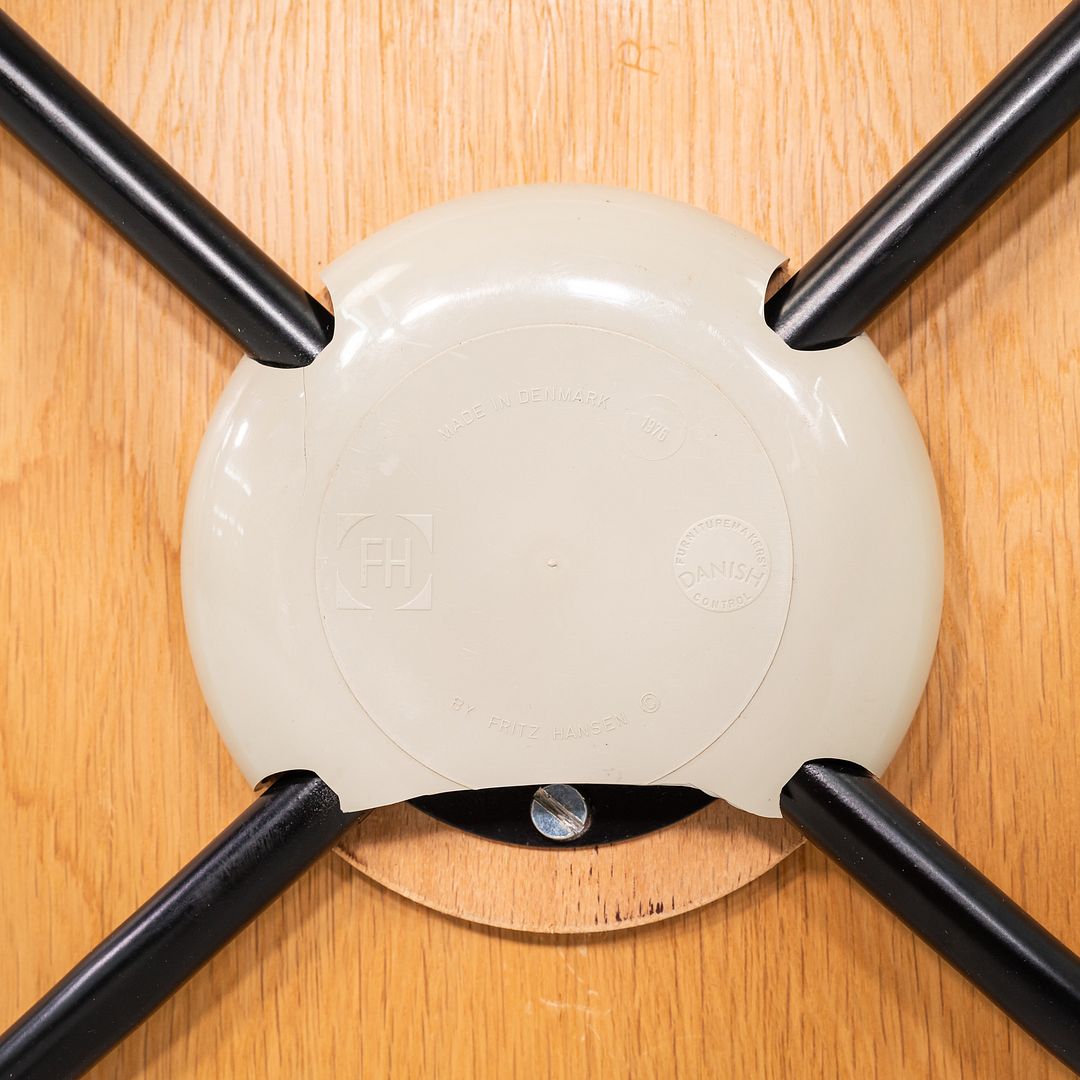 1976 Set of Three Arne Jacobsen Fritz Hansen 3123 Children's Chairs in Veneer