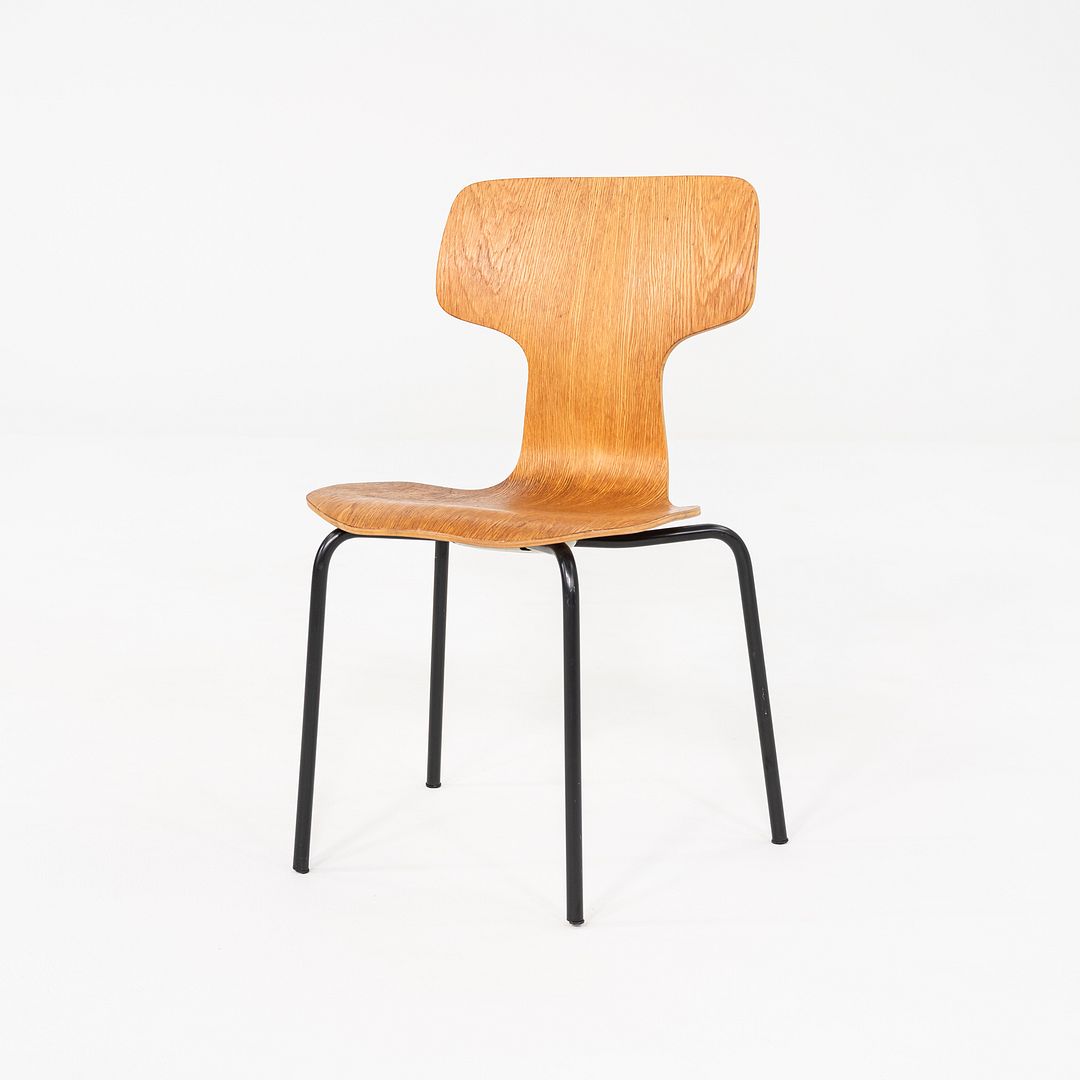 1976 Set of Three Arne Jacobsen Fritz Hansen 3123 Children's Chairs in Veneer