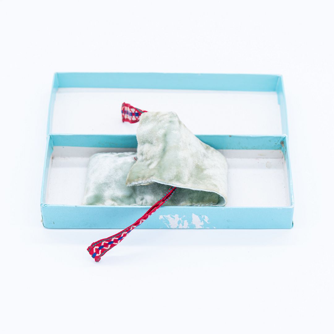 C. 1952 Pair of Gordon Bunshaft's Personal Monogram Cufflinks Gold - Lever House