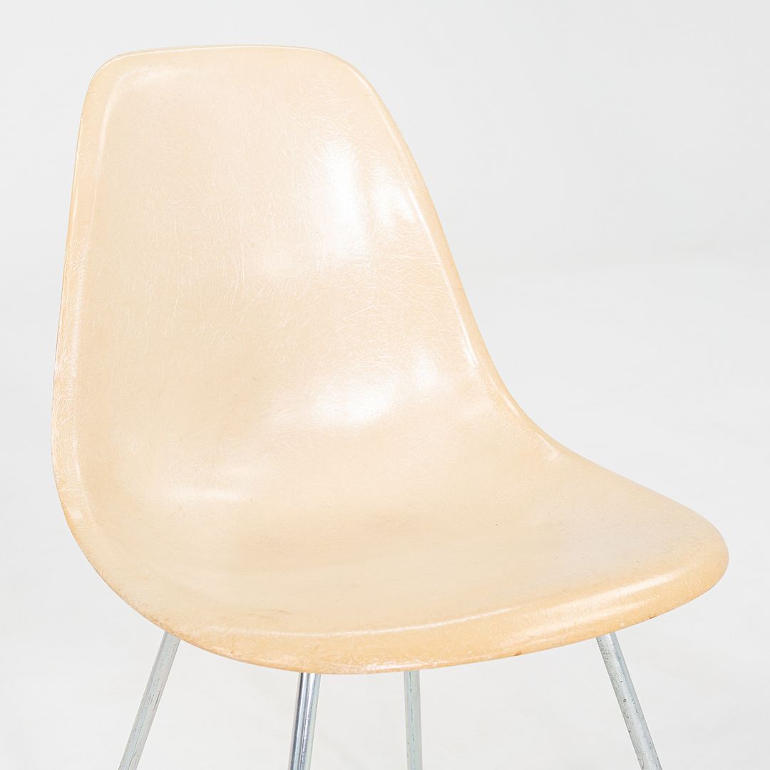 1955 Set of Four Herman Miller Eames Fiberglass DSX Chairs with Chrome H-Bases