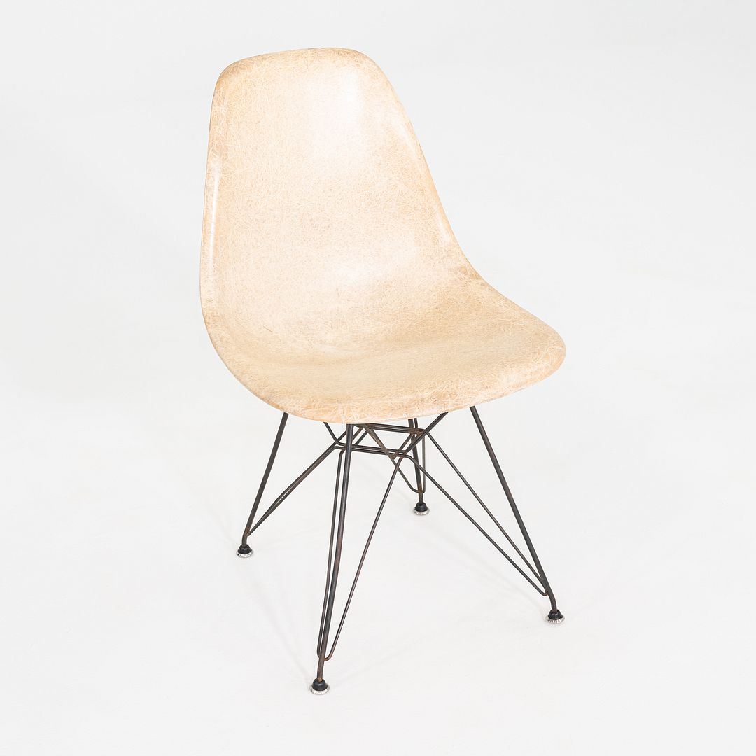 1950s Set of Four Herman Miller Eames DSR Fiberglass Dining Chairs in Parchment