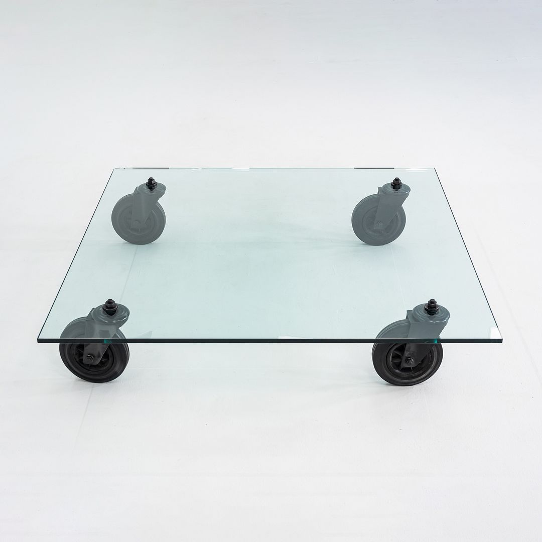1990s Gae Aulenti for Fontana Arte Tavolo Con Ruote Glass Coffee Table 47 Inches