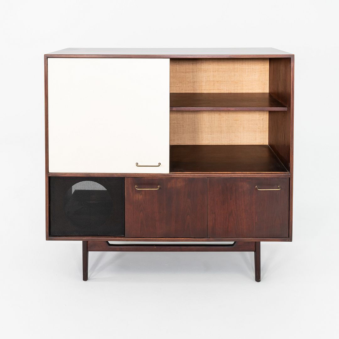1960s Jens Risom Design Stereo Entertainment Cabinet Unit in Walnut and Steel