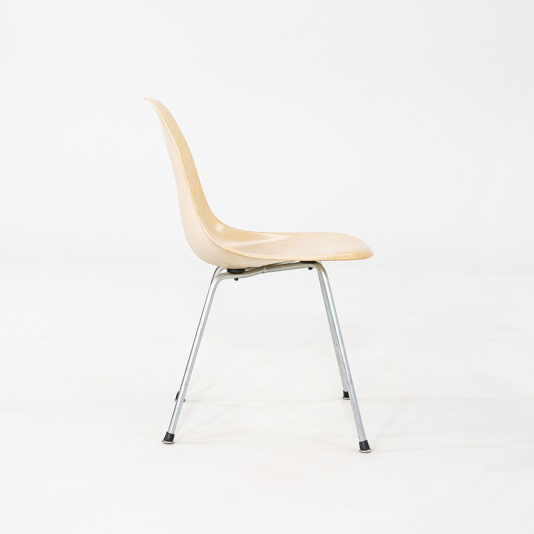 1955 Set of Four Herman Miller Eames Fiberglass DSX Chairs with Chrome H-Bases