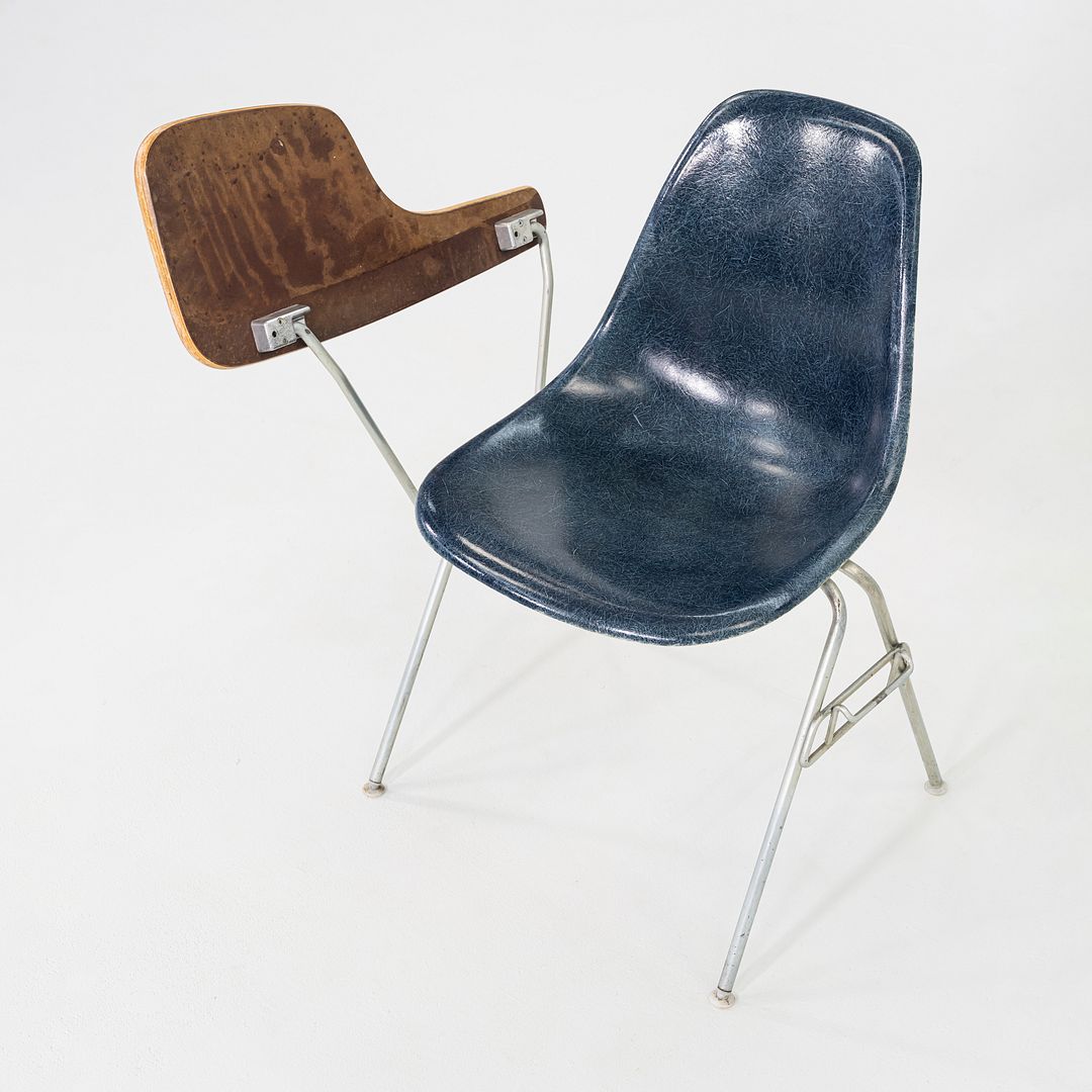 1970s Herman Miller Eames Molded Fiberglass Side Chair Navy Blue 24x Available