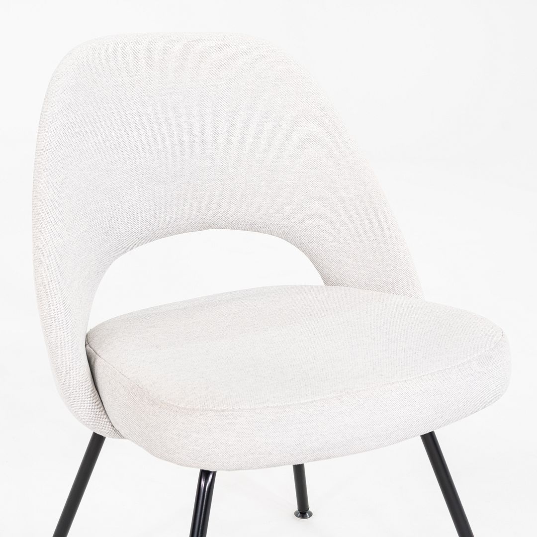 2020s Eero Saarinen for Knoll Executive Dining / Side Chair in Light Grey Fabric