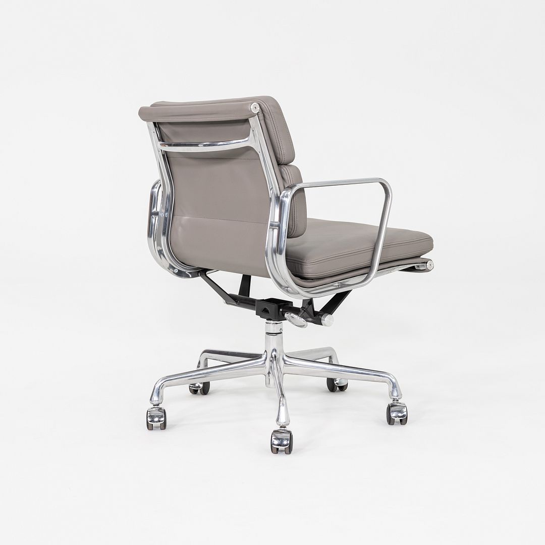 2013 Herman Miller Eames Soft Pad Management Desk Chair Grey Leather 3x Avail