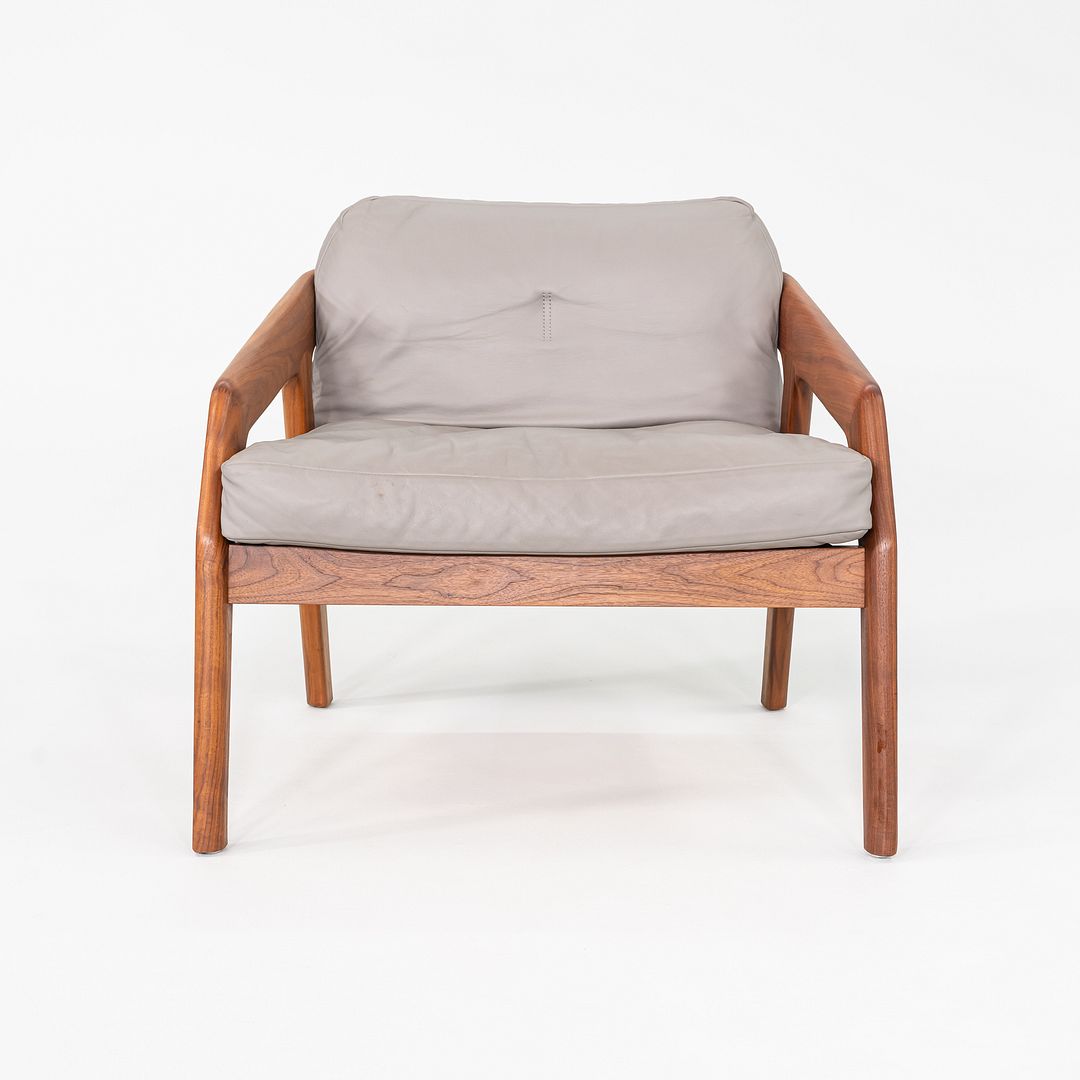 2020s Formstelle Zeitraum Friday 1 Lounge Chair Walnut & Grey Leather 2x Avail