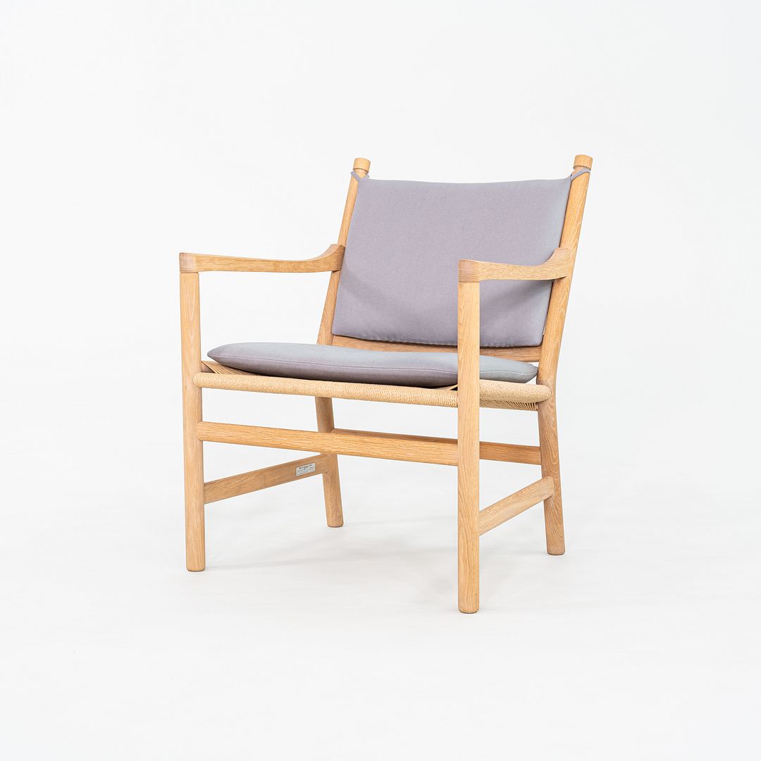C. 2020 Pair of Hans Wegner for Carl Hansen CH44 Ladderback Lounge Chairs in Oak with Cushions