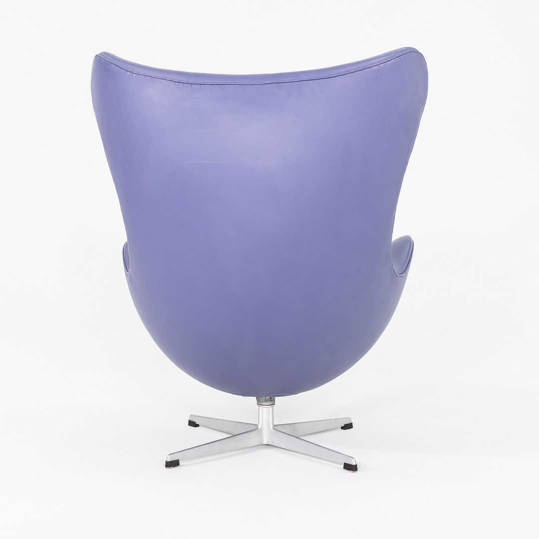 1960s Arne Jacobsen for Fritz Hansen Egg Lounge Chair in Purple