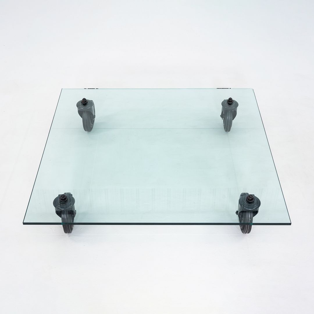 1990s Gae Aulenti for Fontana Arte Tavolo Con Ruote Glass Coffee Table 47 Inches