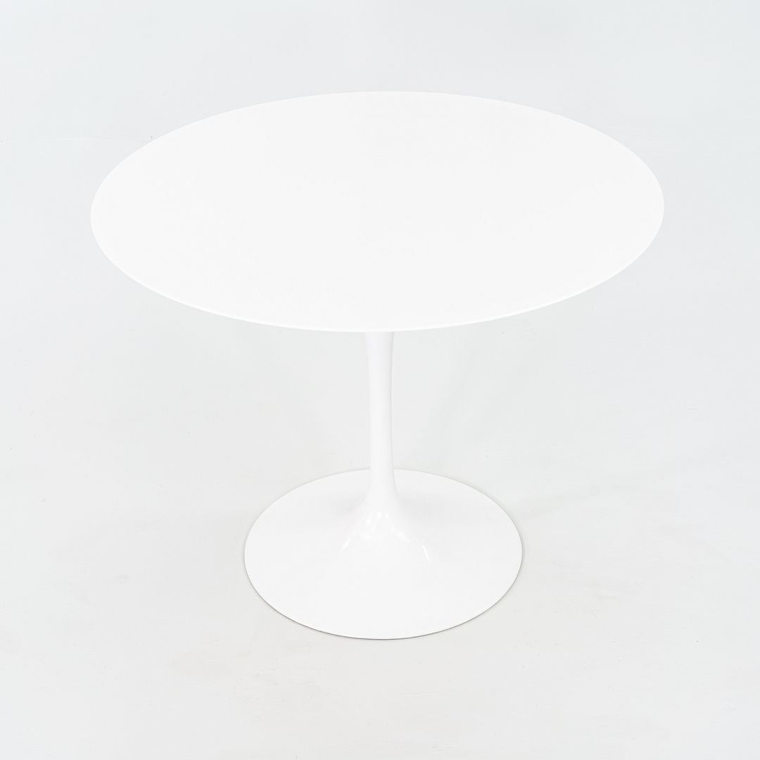 2017 Eero Saarinen For Knoll Tulip Dining Table with 35 inch Vetro Bianco Top and White Base, in Box 3x Available