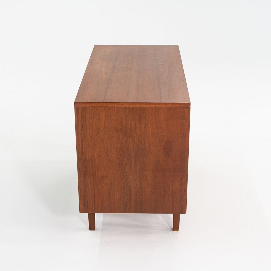 1970s Florence Knoll 2-Position Cabinet / Credenza w/ 4 Drawers in Walnut 36"