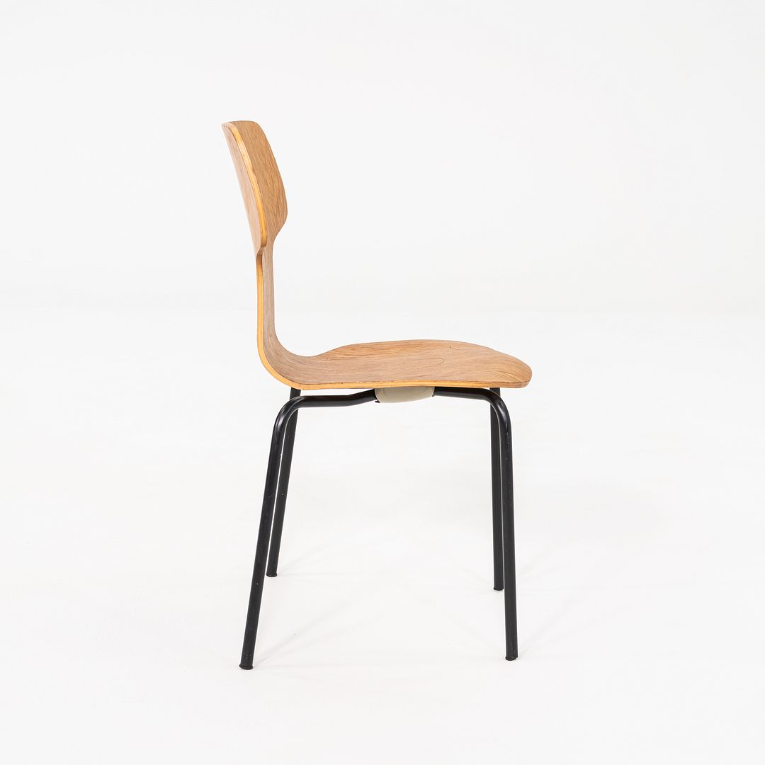 1976 Set of Three Arne Jacobsen Fritz Hansen 3123 Children's Chairs in Veneer