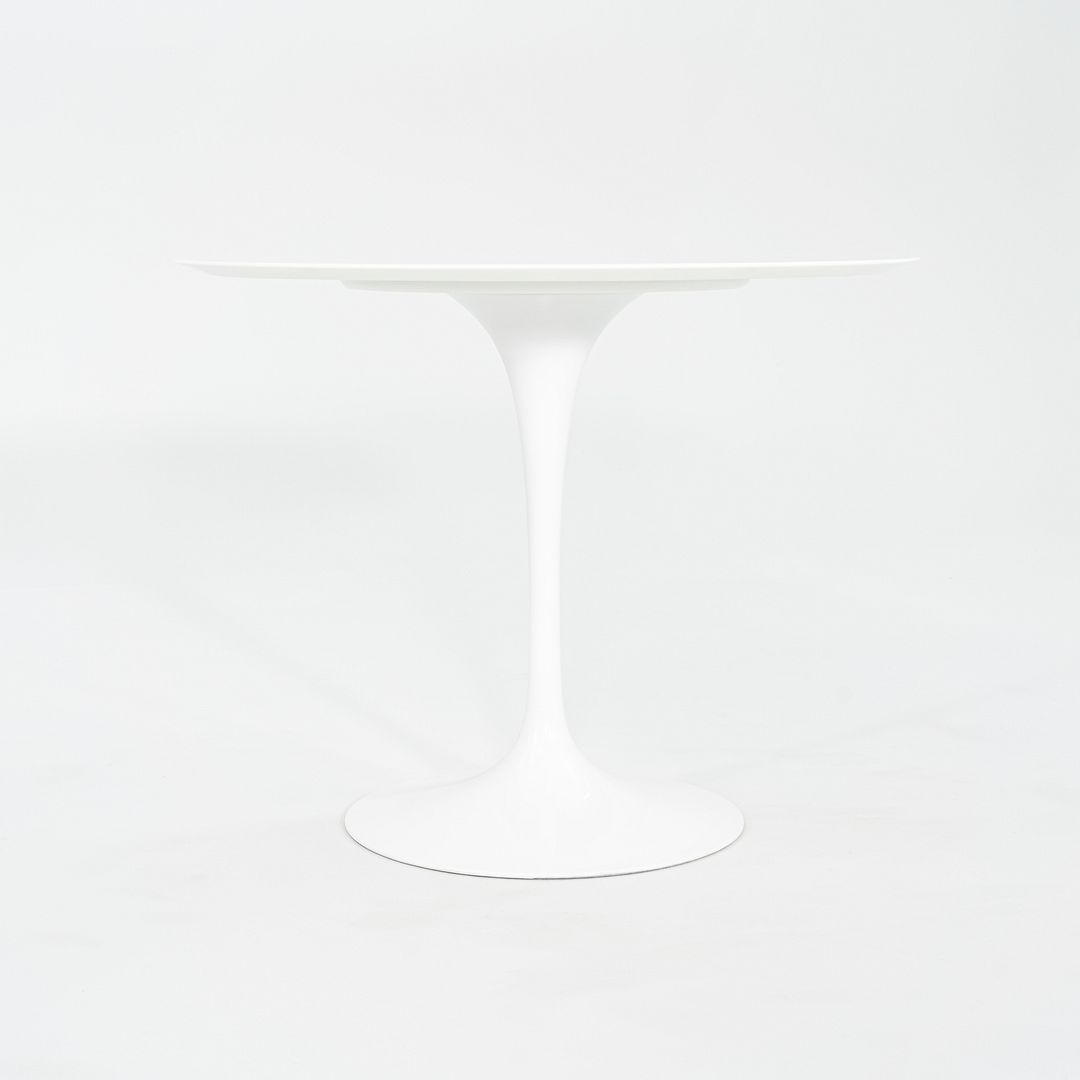 2017 Eero Saarinen For Knoll Tulip Dining Table with 35 inch Vetro Bianco Top and White Base, in Box 3x Available