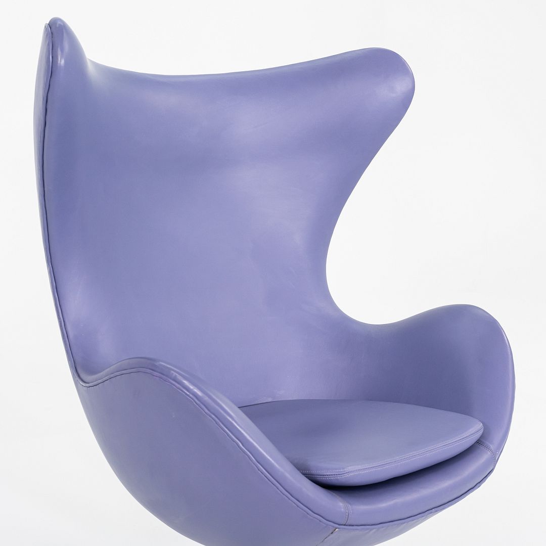 1960s Arne Jacobsen for Fritz Hansen Egg Lounge Chair in Purple