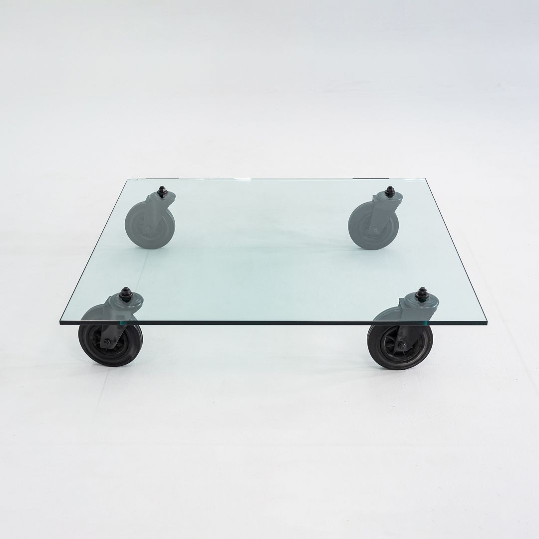 1990s Gae Aulenti for Fontana Arte Tavolo Con Ruote Glass Coffee Table 47 Inches