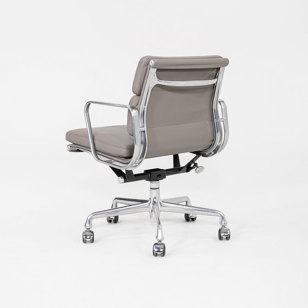 2013 Herman Miller Eames Soft Pad Management Desk Chair Grey Leather 3x Avail