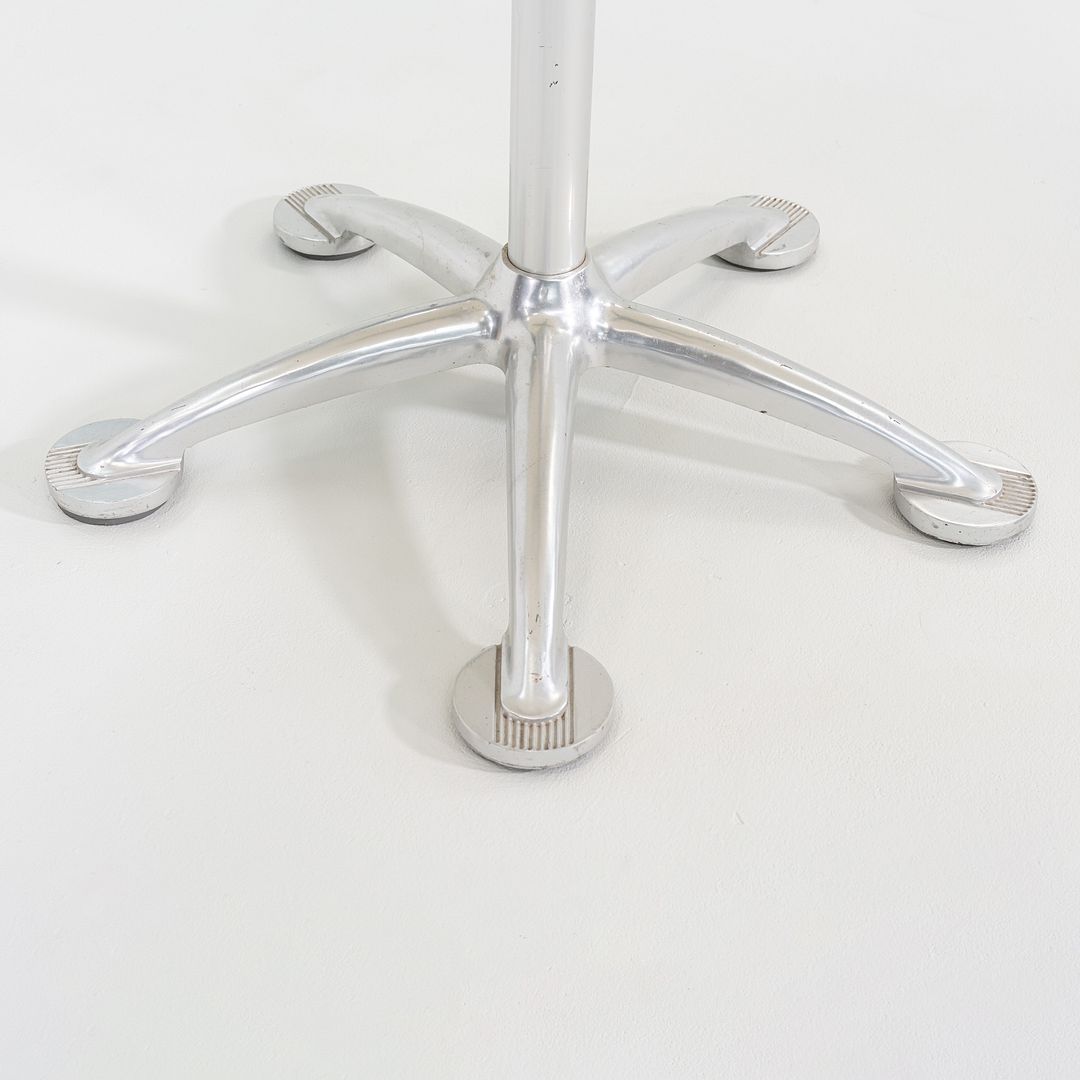 2000s Jorge Pensi for Knoll / Amat 3 Dining Table in Cast Aluminum 43 Inches