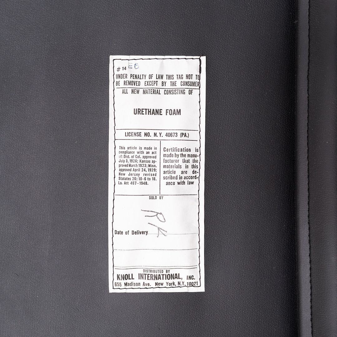 1980s Pair of Richard Schultz for Knoll 1407 Dining Arm Chairs in Black Leather