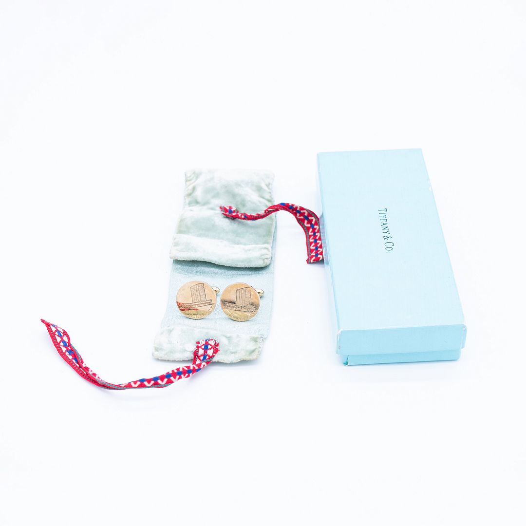 C. 1952 Pair of Gordon Bunshaft's Personal Monogram Cufflinks Gold - Lever House