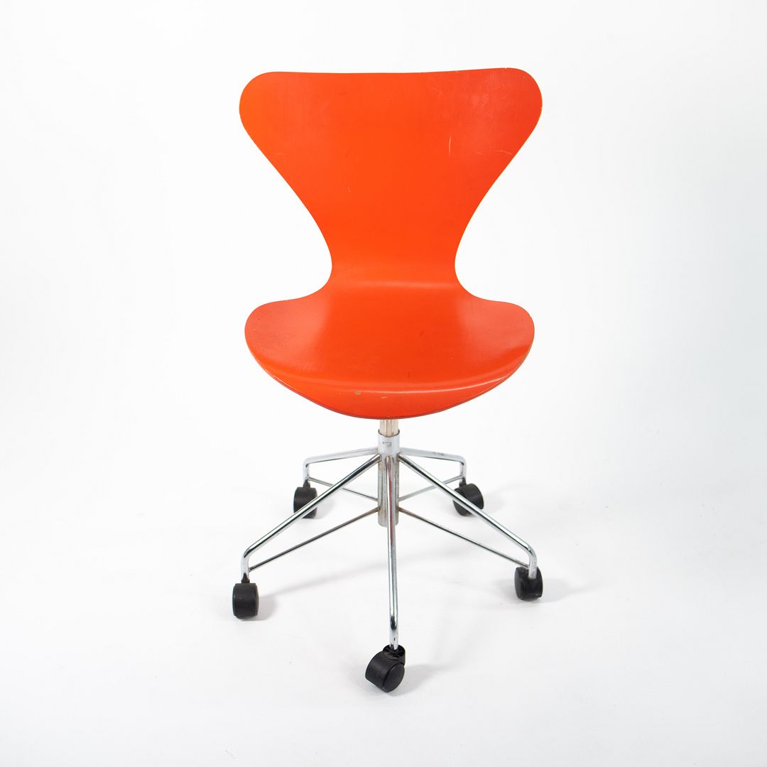 1979 3117 Rolling Chair by Arne Jacobsen for Fritz Hansen