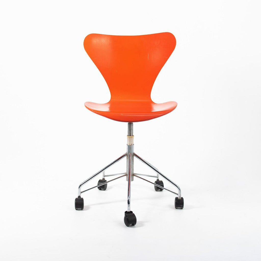 1979 3117 Rolling Chair by Arne Jacobsen for Fritz Hansen