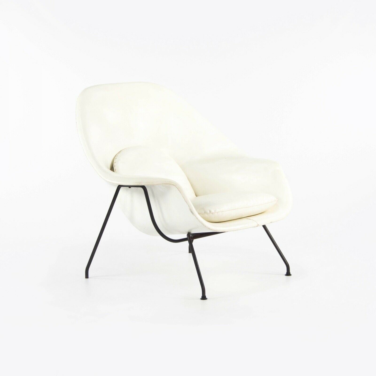 1960s Eero Saarinen for Knoll Womb Chair with Original White Vinyl Upholstery