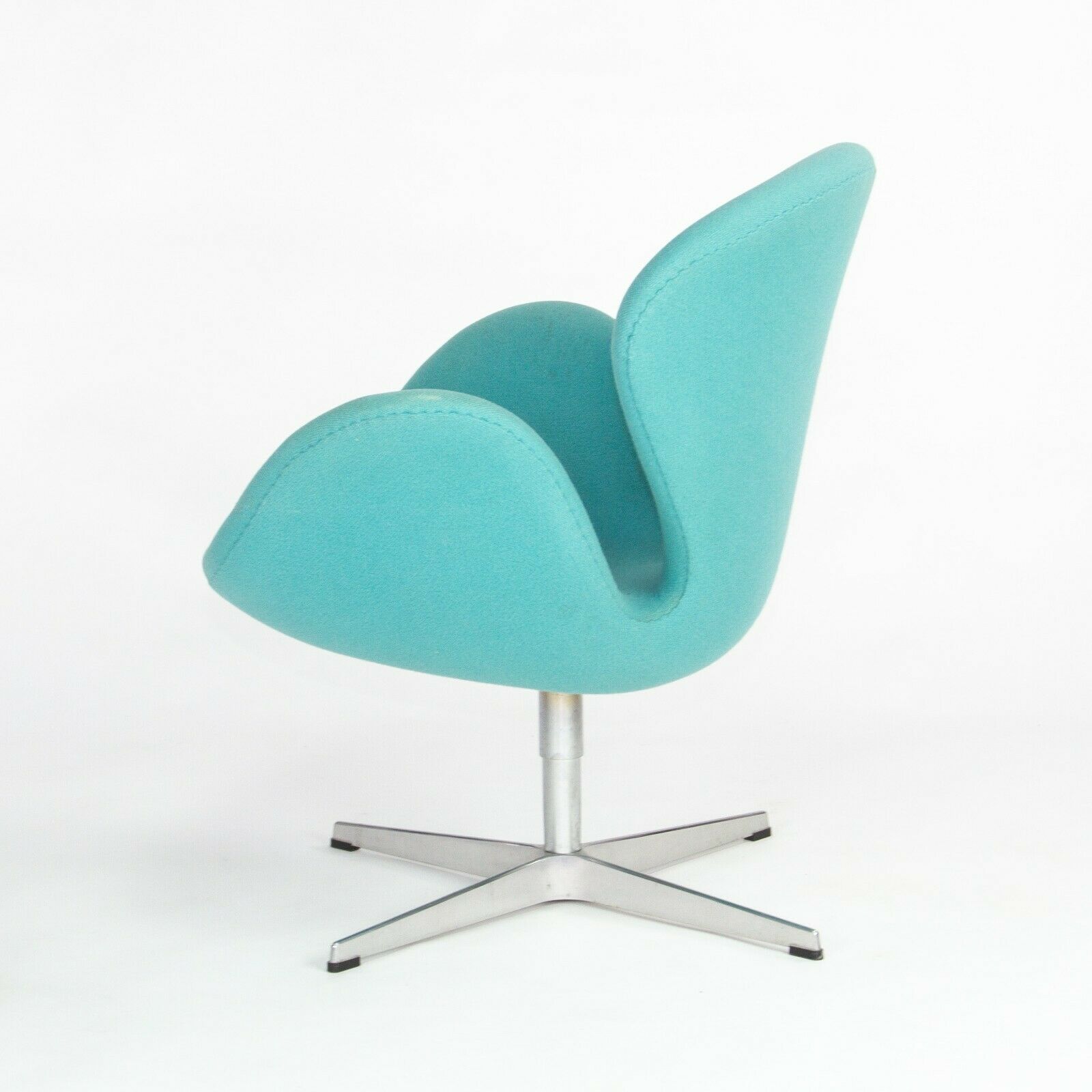 2004 Arne Jacobsen Swan Chairs by Fritz Hansen in Turquoise Hopsack Fabric