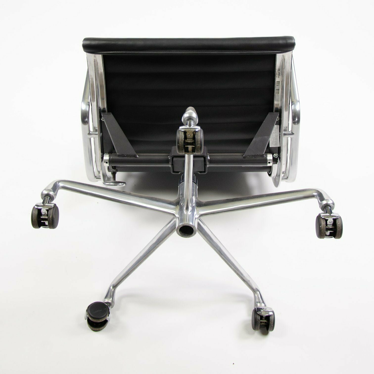 2008 Eames Herman Miller Aluminum Group Executive Desk Chair Black Sets Available