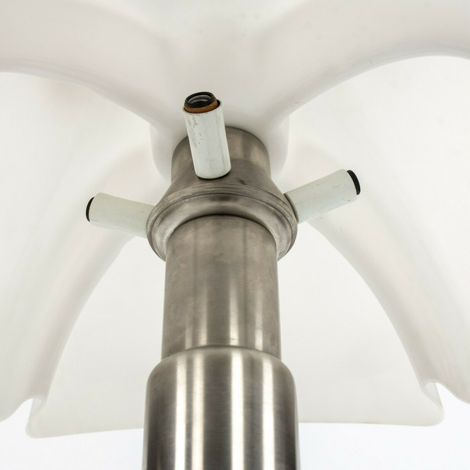 1970s Gae Aulenti for Martinelli Luce of Italy Model 620 Pipistrello Table Lamp