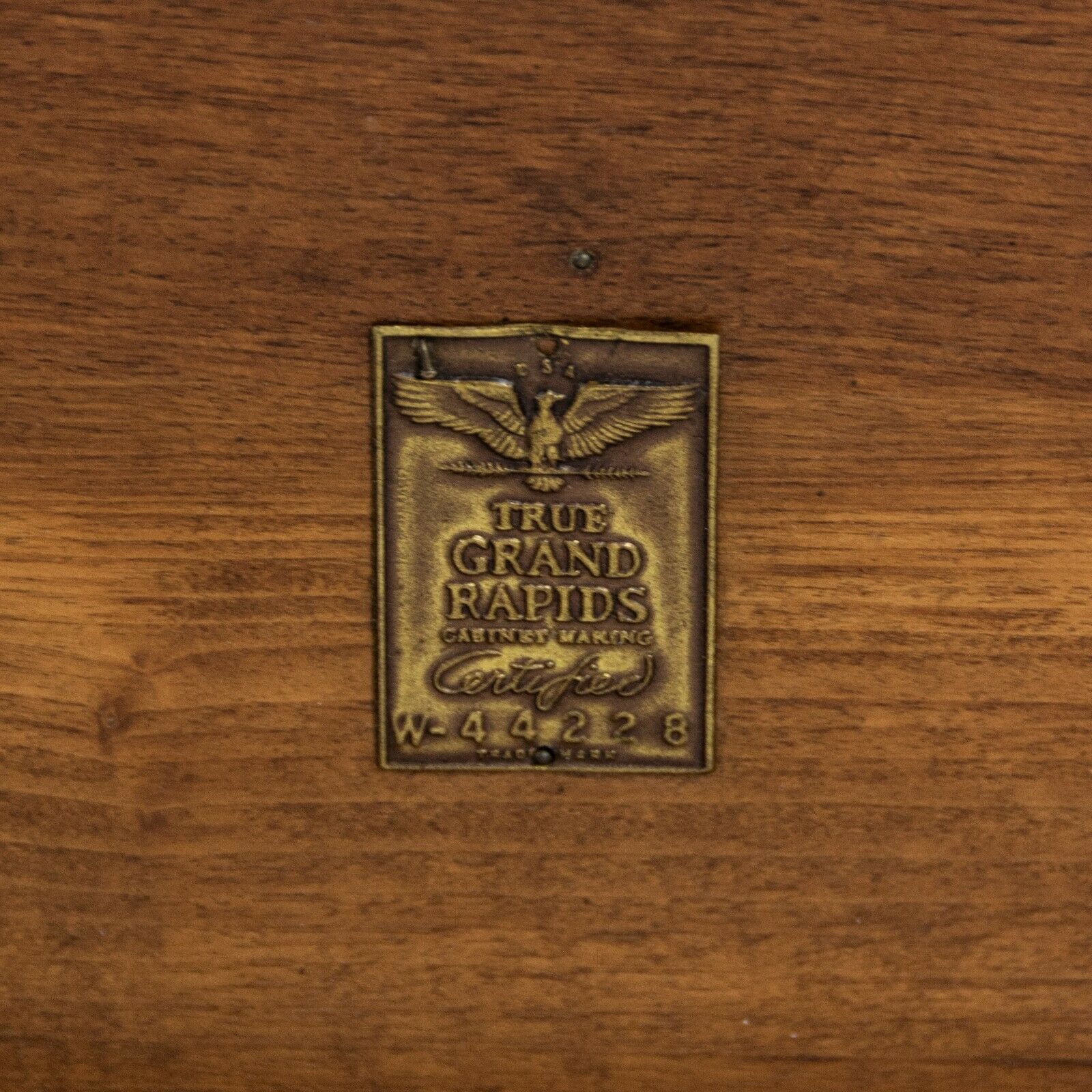 1955 T.H. Robsjohn Gibbings for Widdicomb 3307 Coffee Table in Sherry Walnut