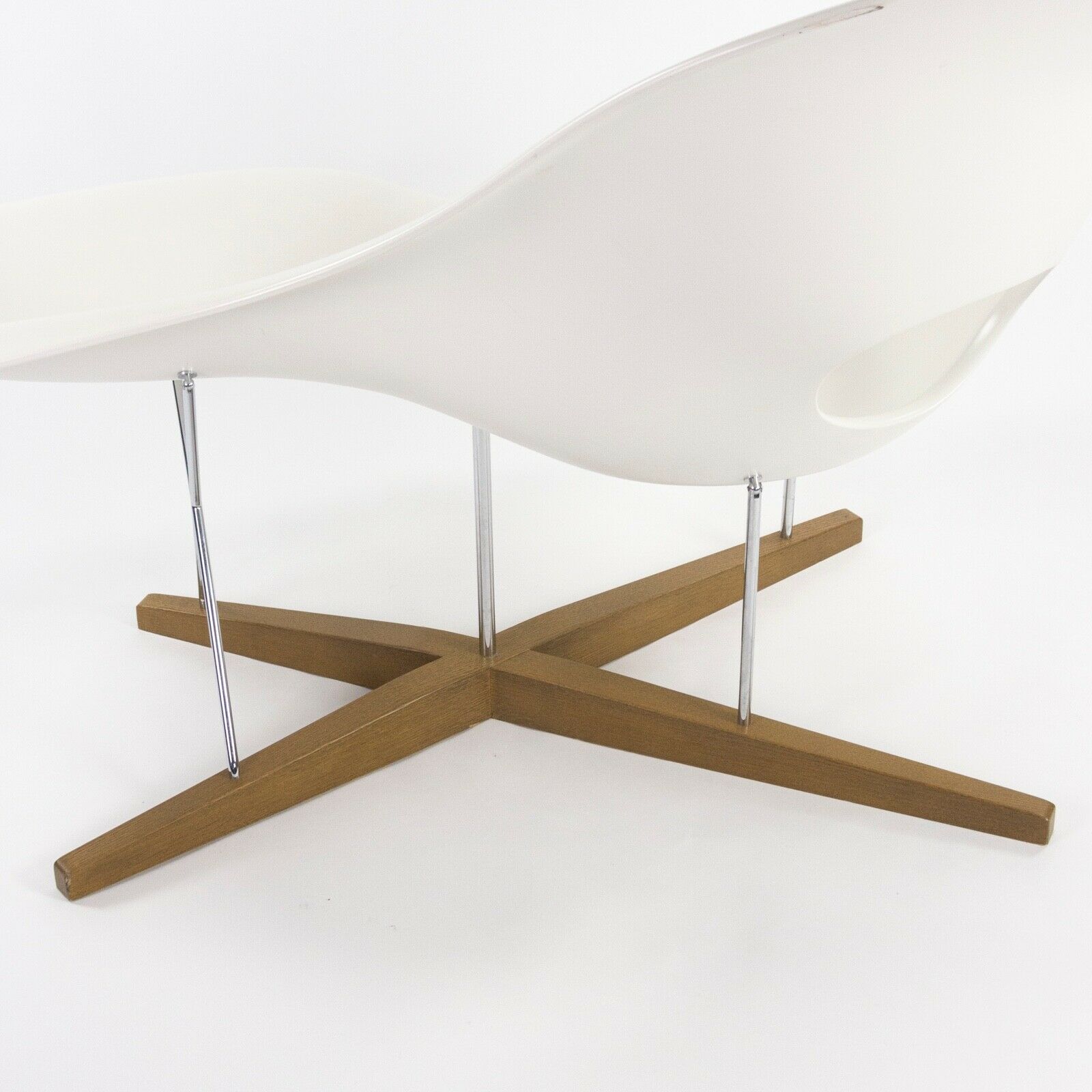 2005 La Chaise Lounge Chair by Charles and Ray Eames for Vitra Herman Miller