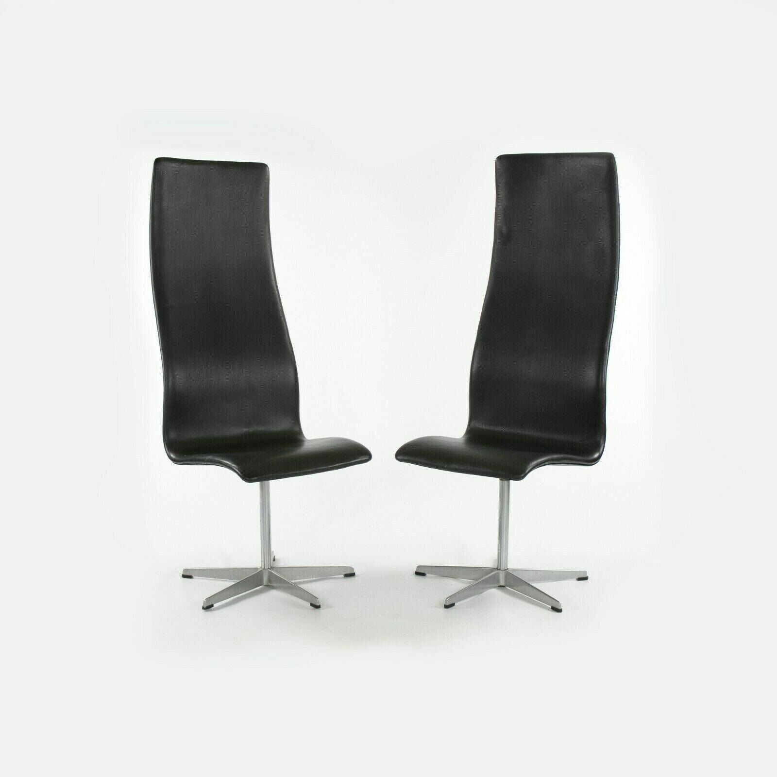 1960s Set of Four Arne Jacobsen for Fritz Hansen High Oxford Dining Chairs in Black Vinyl