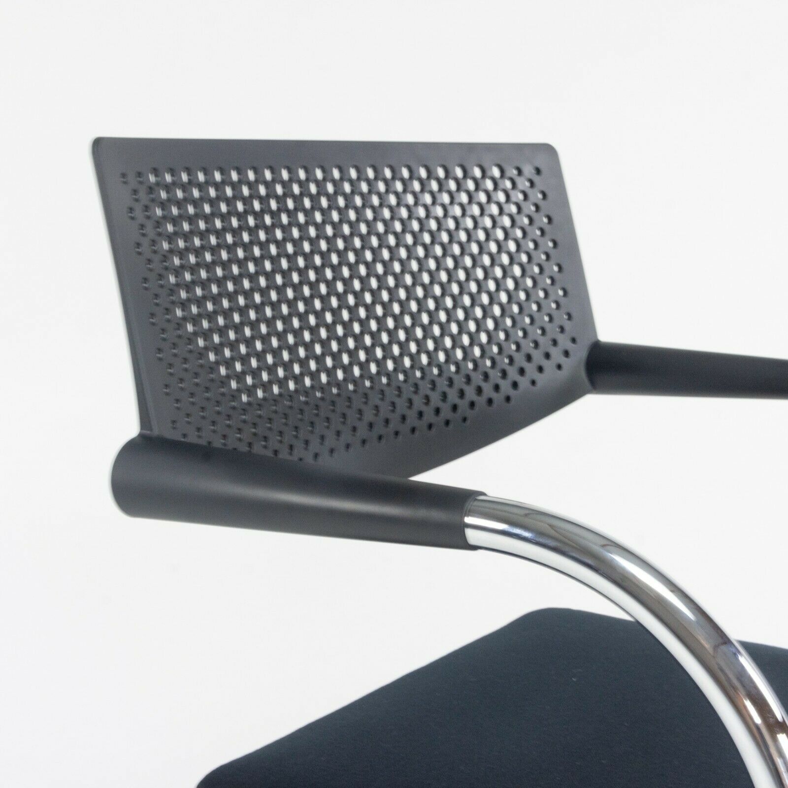 2020 Antonio Citterio & Glen Oliver Low Vitra for Vitra Visavis Visasoft Chair