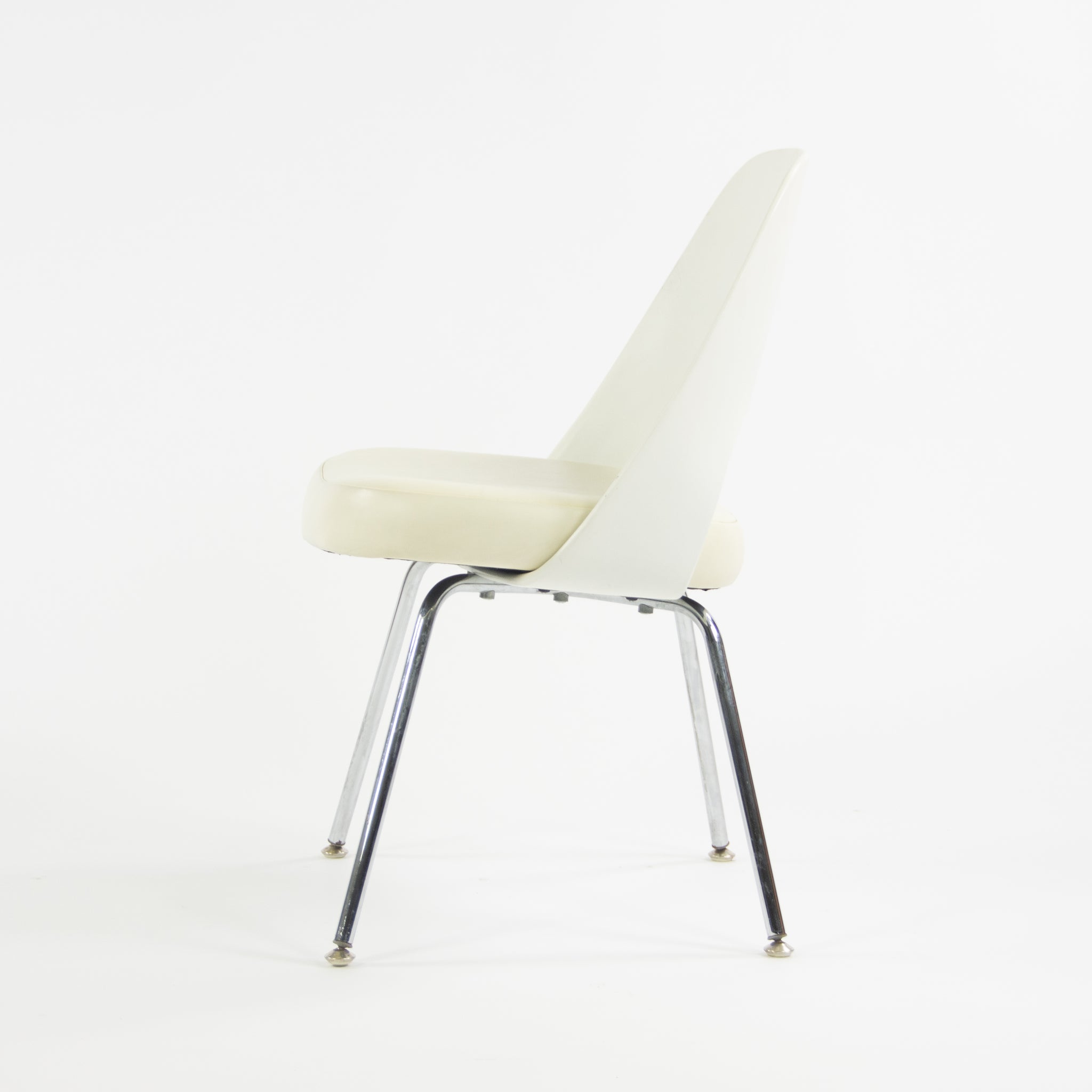 2014 Knoll Studio Eero Saarinen Executive Armless Side Chairs White 150+ Available