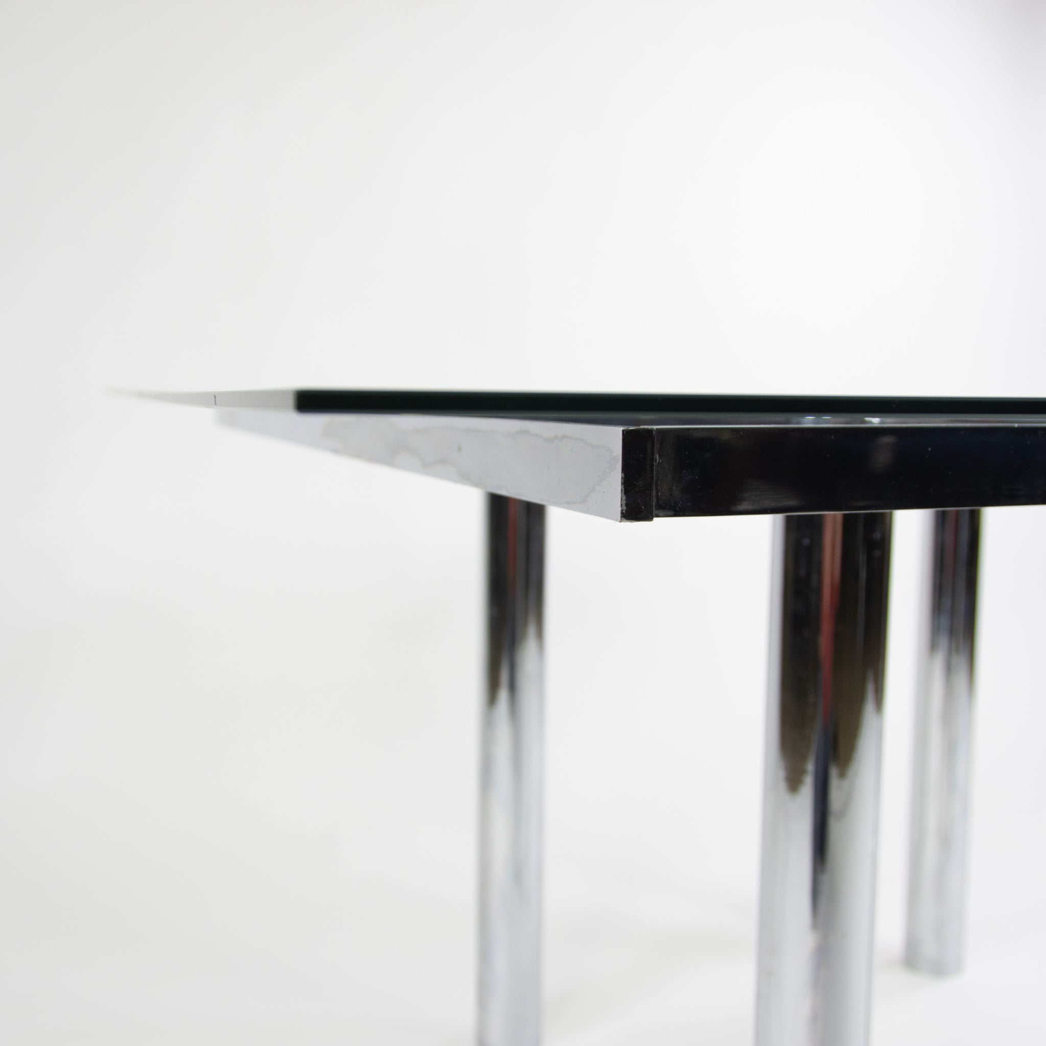 SOLD Knoll International Afra and Tobia Scarpa Andre Dining Table