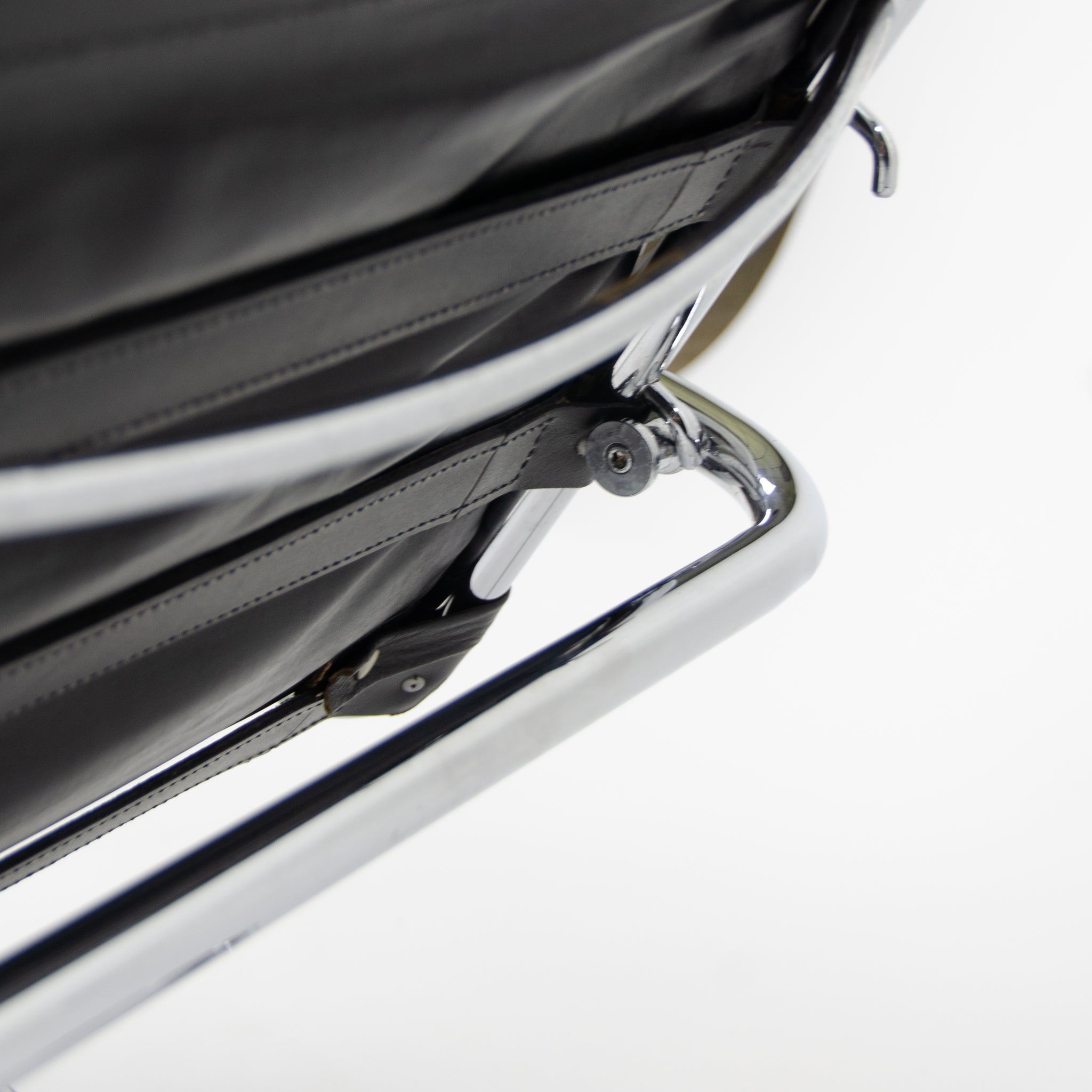 SOLD Knoll International Mies Van Der Rohe MR Chaise Adjustable Lounge Vintage Pair