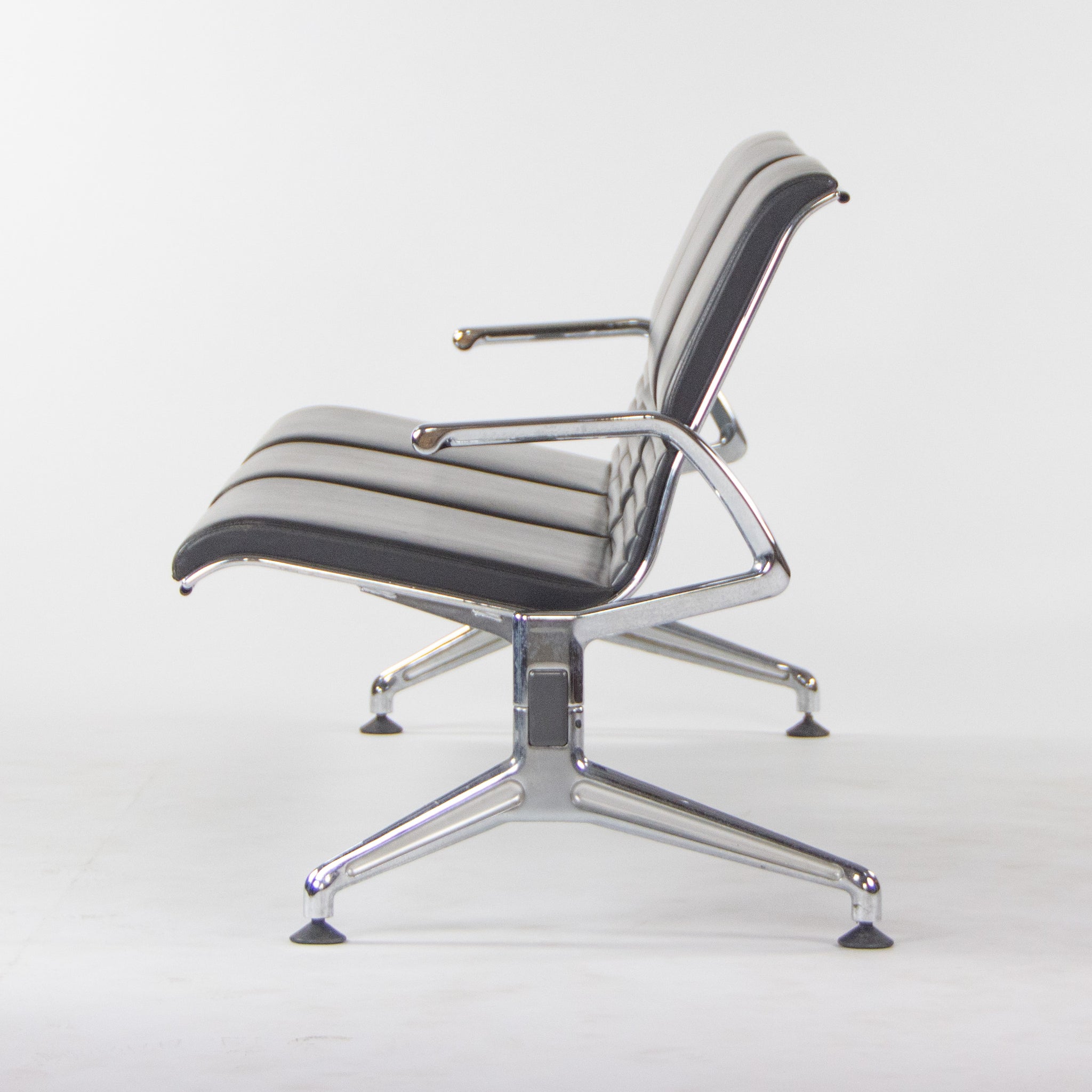 SOLD Jorgen Kastholm Kusch+Co 7130 3-Seater Airport Bench Seating Black Leather