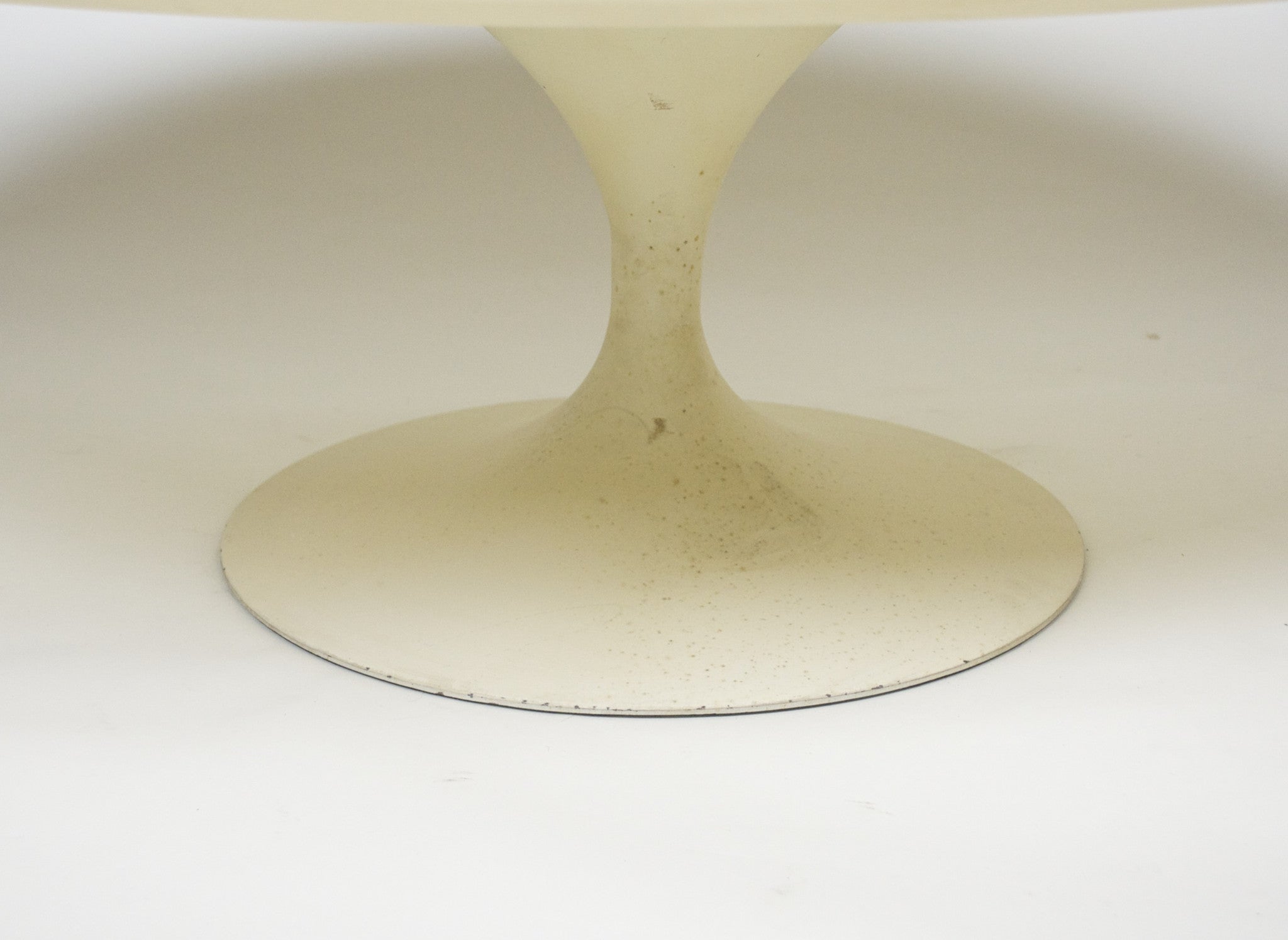 SOLD Knoll Eero Saarinen Vintage Tulip Coffee Table 1960's