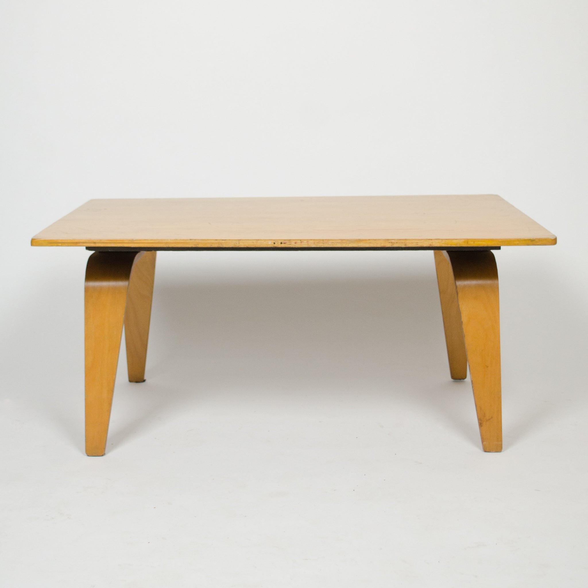 Eames Herman Miller Evans OTW 1946 Coffee Table Maple Cinema Prop